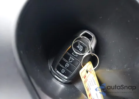 2021 Hyundai Elantra Sel from USA, damaged, VIN KMHLM4AG9MU139025